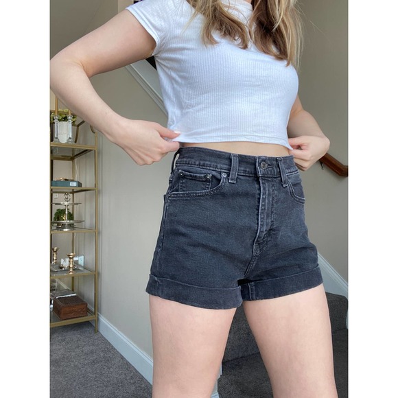 Levis premium denim faded black high rise rolled cuff shorts, size 27 (stretch) - Picture 1 of 9